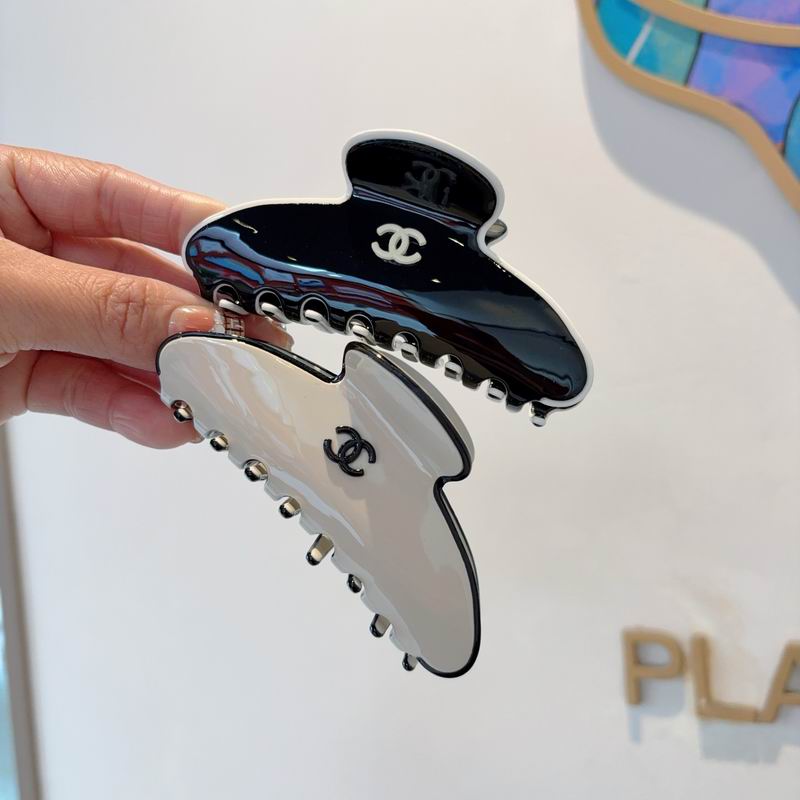 Chanel Hair Grab Clip hh26